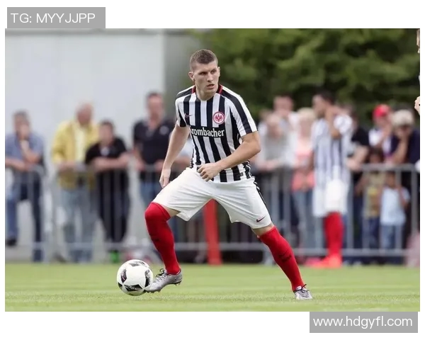 弗赖堡客场胜美因茨，德甲榜上攀升至中游位置